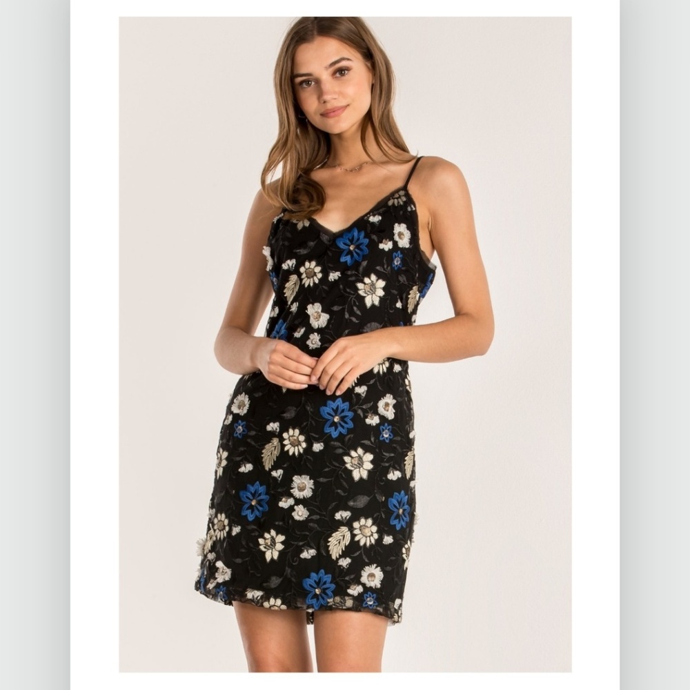 Miss MeFLORAL EMBROIDERED MINI DRESS